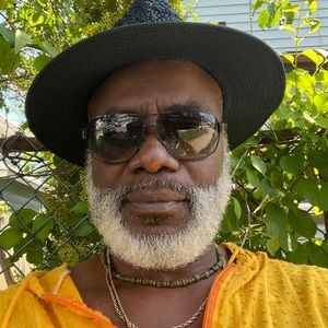 Meet your Posher, Leon